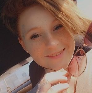 Meet your Posher, Christel